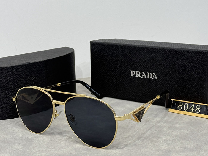 Blue light blocking sunglasses with the box and case ,G25-845-850