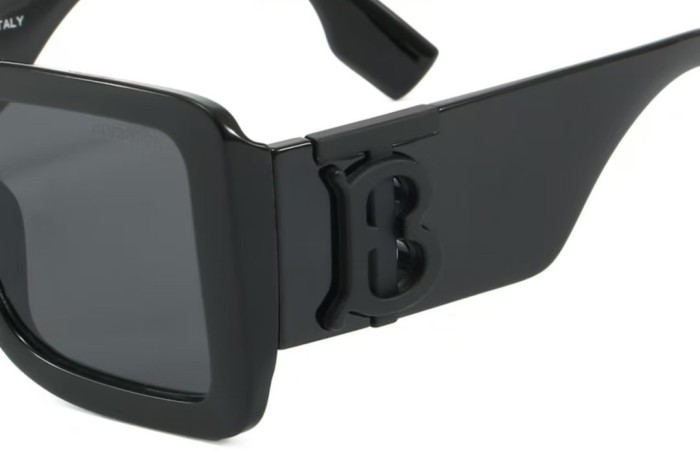 Blue light blocking sunglasses with the box and case ,G25-718-723