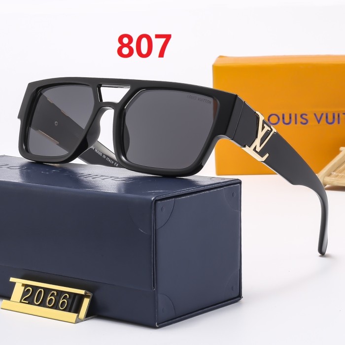 Blue light blocking sunglasses with the box and case ,G25-803-808