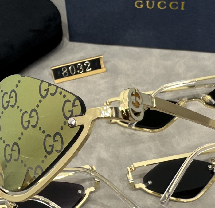 Blue light blocking sunglasses with the box and case ,G25-881-886