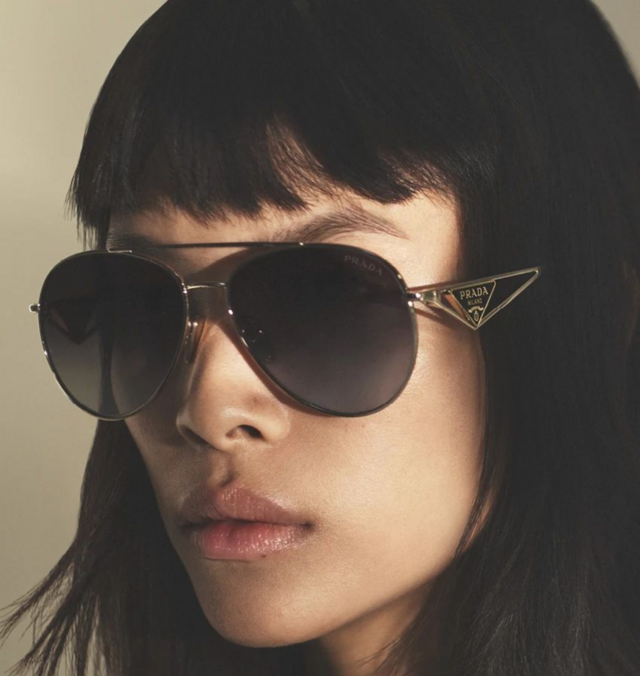 Blue light blocking sunglasses with the box and case ,G25-845-850
