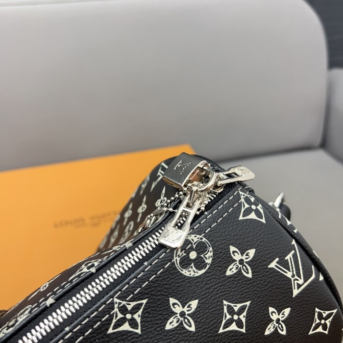 Split leather bag ,AAAA ,size 45x27cm,no box,  B88-1858