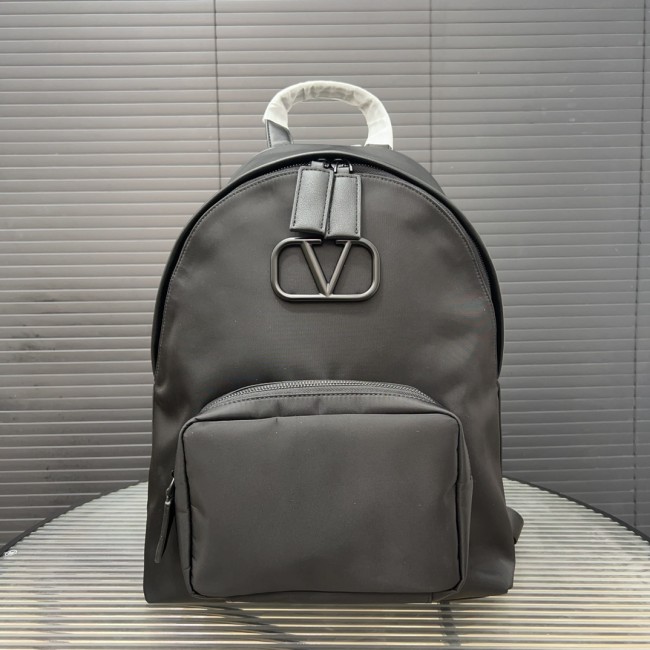 Nylon bag ,AAAA ,size 40x33cm,no box, B88-1849