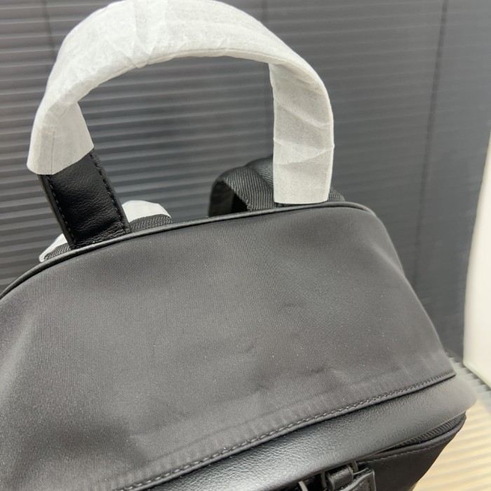 Nylon bag ,AAAA ,size 40x33cm,no box,  B88-1849