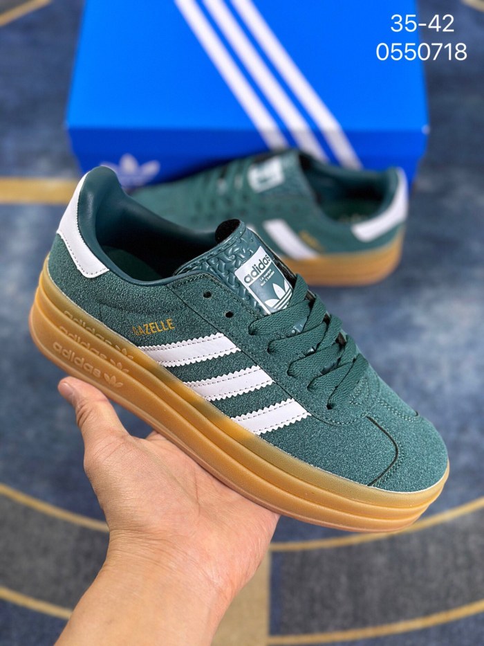 Women runner sneaker shoes,  with box,size 35-42，SS60-2796-2799