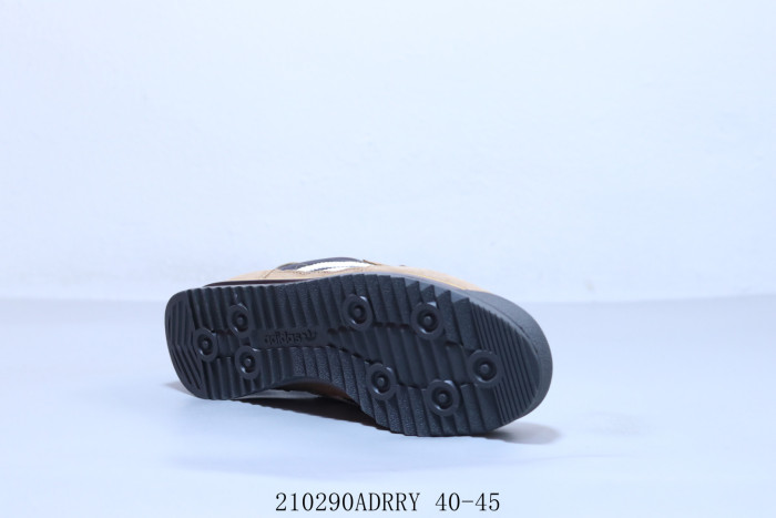Men runner sneaker shoes,  with box,size 40-45，SS60-2836