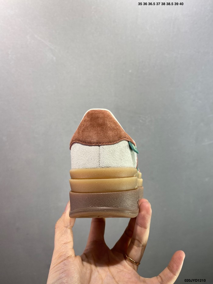 Women runner sneaker shoes,  with box,size 35-40，SS60-2792