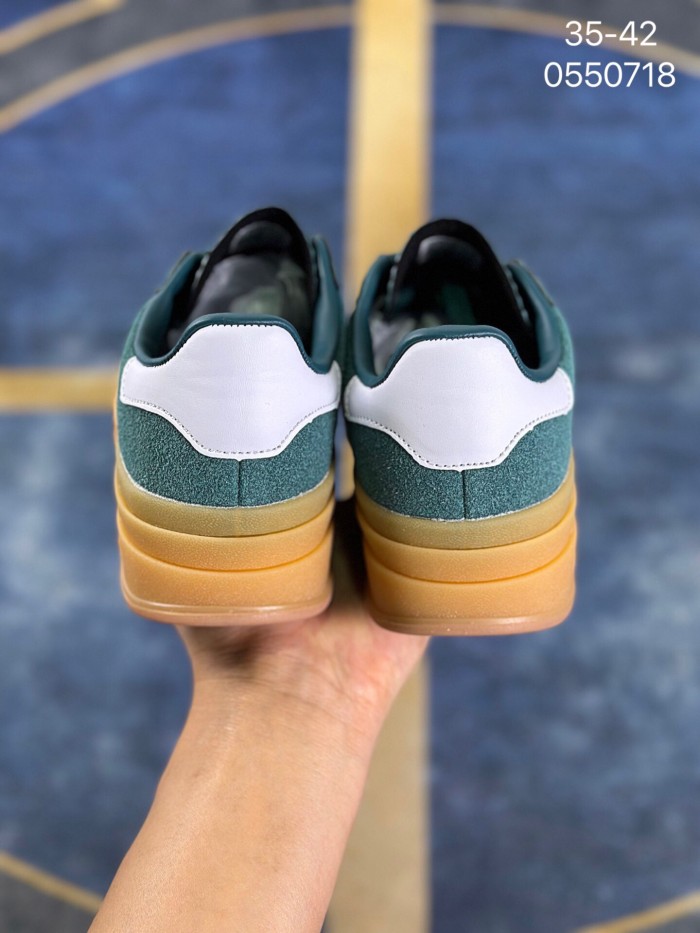 Women runner sneaker shoes,  with box,size 35-42，SS60-2796-2799