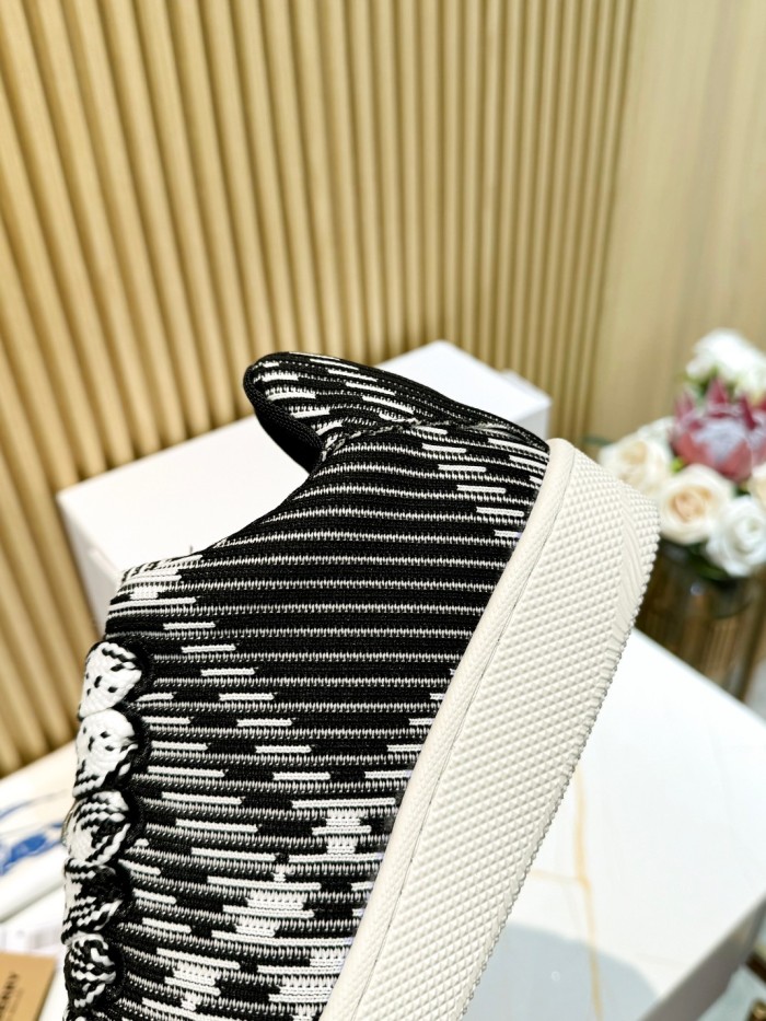 Women's men flat sneaker shoes,size 35-45, SS110-549-553