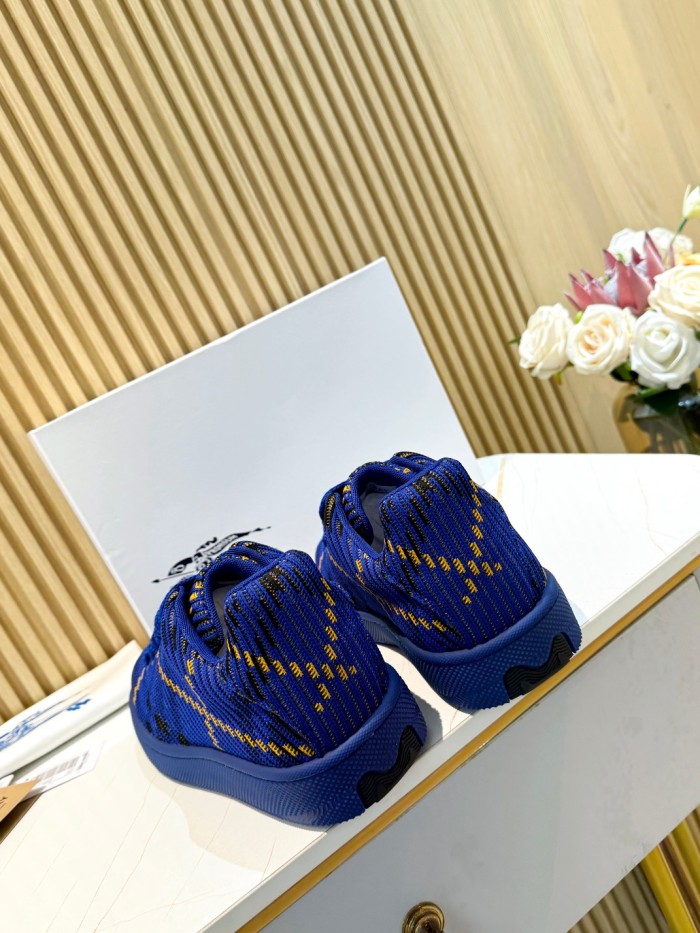 Women's men flat sneaker shoes,size 35-45, SS110-549-553