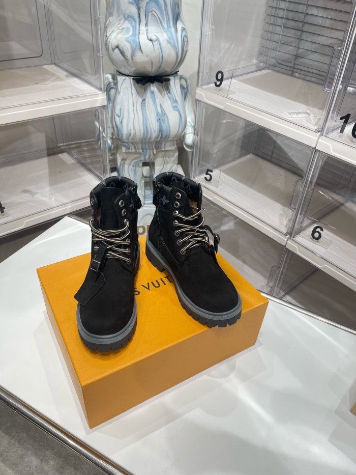 High quality women men boots shoes,size 35-45, SS138-122-125