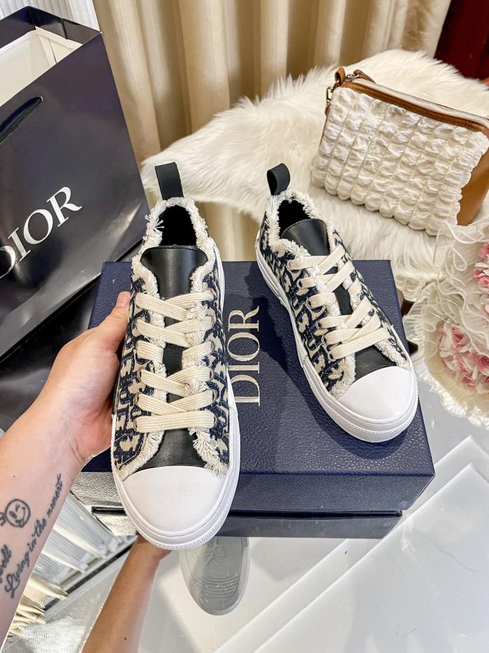 Women's men flat sneaker shoes,  size 35-45, SS80-596