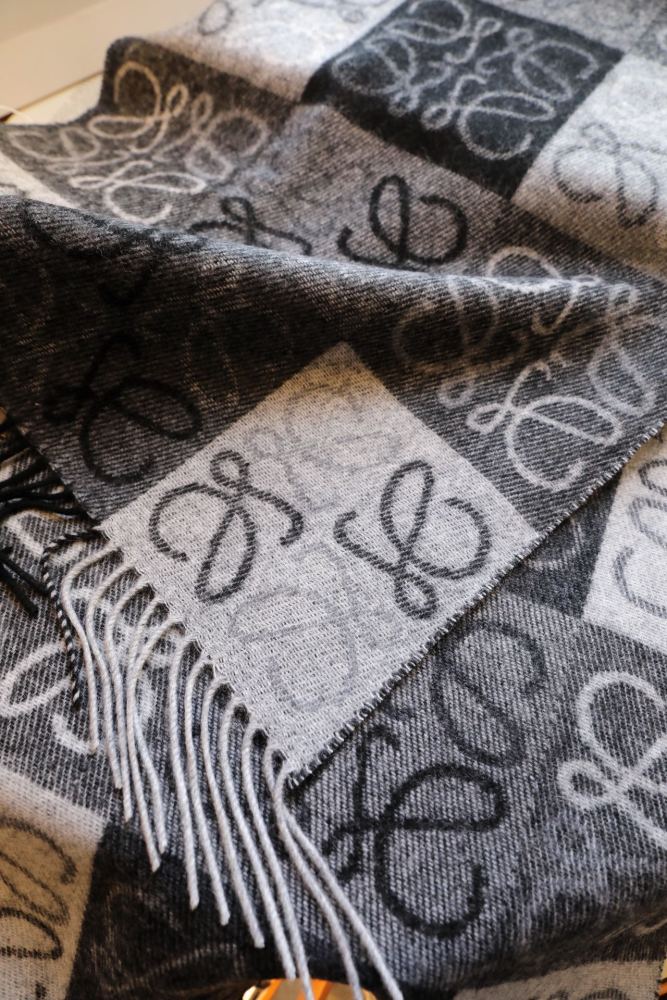 Cashmere cotton scarf , size 40X180cm, no box. SF25-24