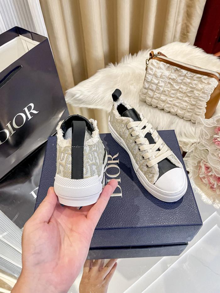 Women's men flat sneaker shoes,  size 35-45, SS80-597