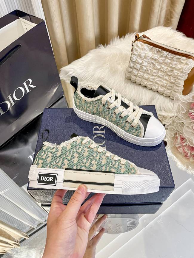 Women's men flat sneaker shoes, size 35-45, SS80-598