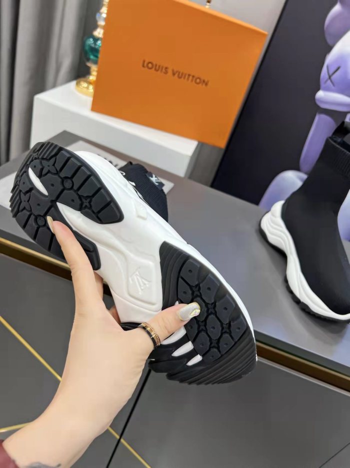 Wowen sneakers shoes, size 35-42, SS98-541