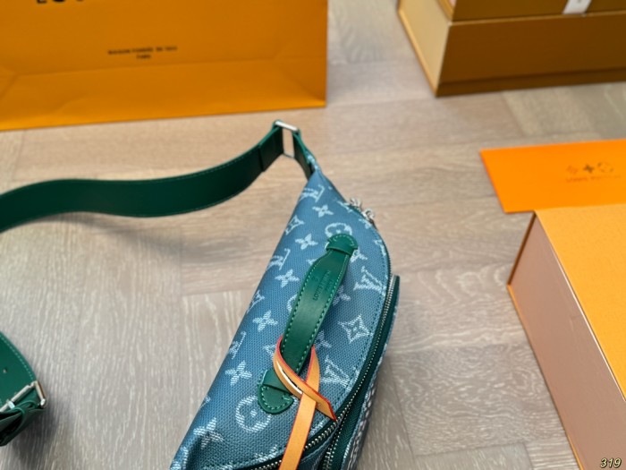 Split leather bag ,3A , size 33x15cm ,no box,  B68-12-1