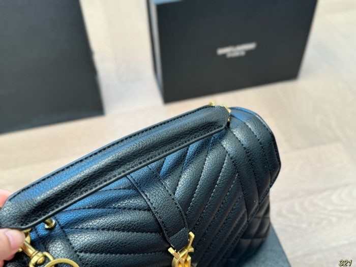 Split leather bag ,3A , size 25x17cm ,no box,  B68-22
