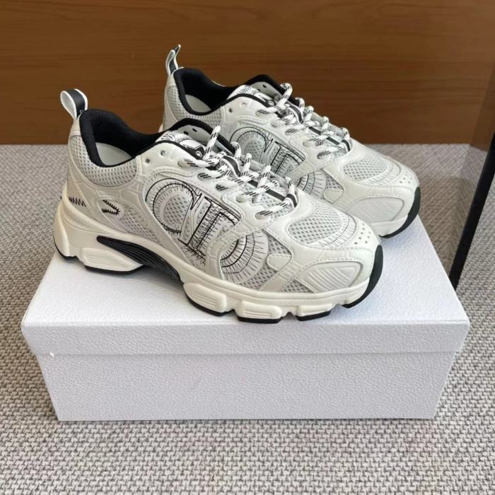 Women's men flat sneaker shoes,3A quality，with box ,size 36-40, SS50-88-90
