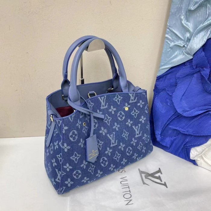 PU leather bag ,budget ,size 29x22x12cm,no box,  B30-44-48