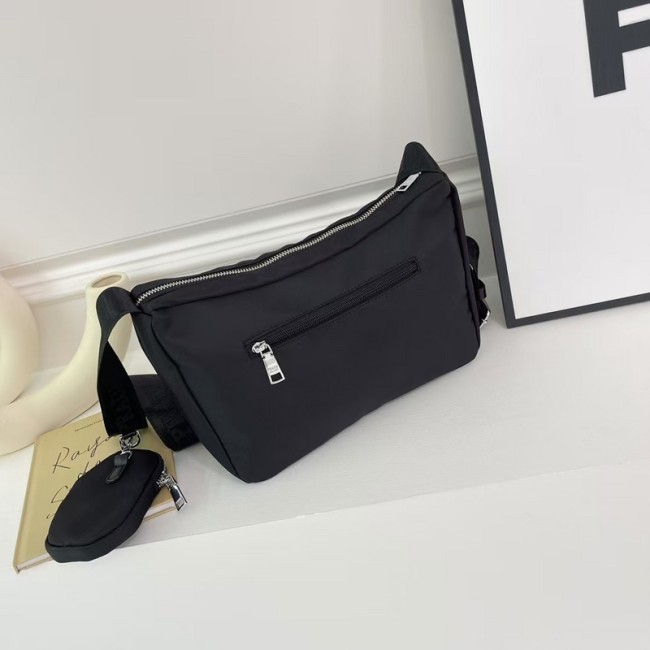 Nylon bag bag ,budget ,size 29x18x10cm,no box, B35-80