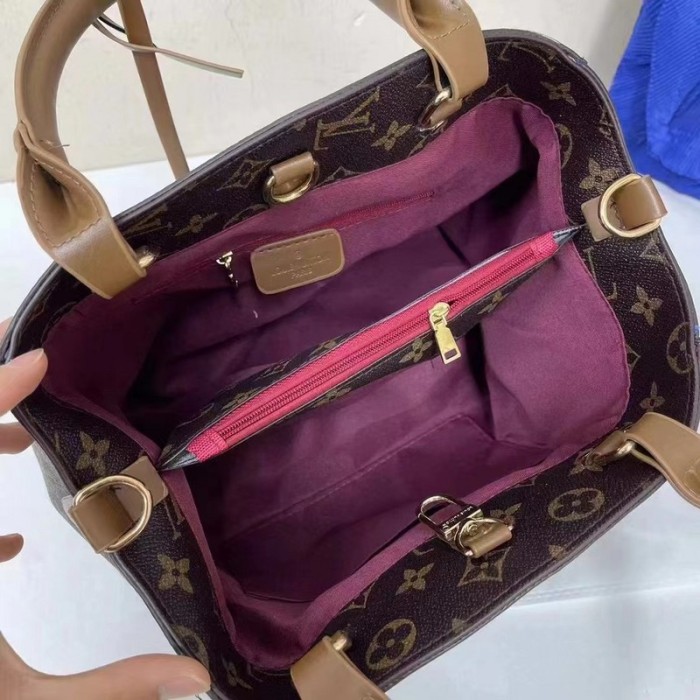 PU leather bag ,budget ,size 29x22x12cm,no box,  B30-44-48