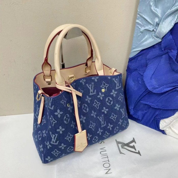 PU leather bag ,budget ,size 29x22x12cm,no box,  B30-44-48