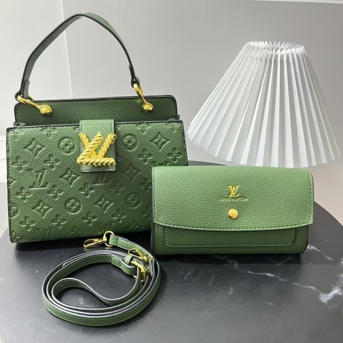 PU leather bag ,budget ,size 25x19x12cm,no box,  B35-145-151