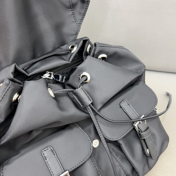 Nylon bag ,3A ,size 30x24cm,no box,  B68-46
