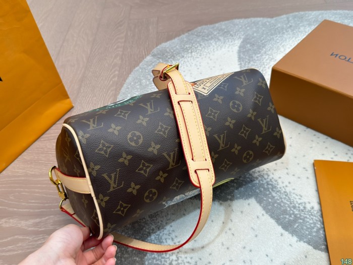 Split leather bag ,3A ,size 30x19cm ,no box,  B68-44