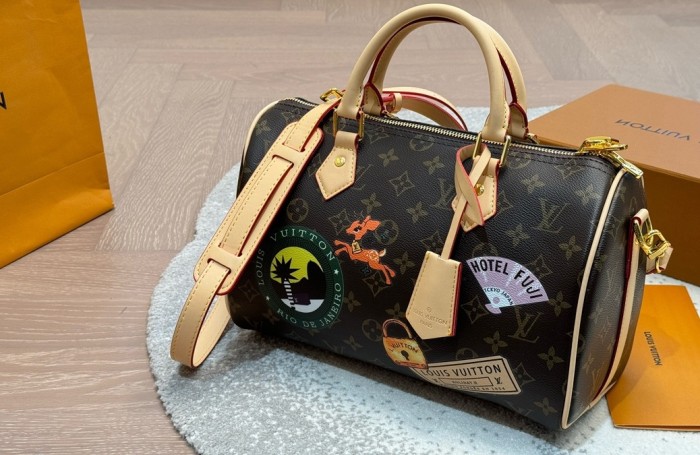 Split leather bag ,3A ,size 30x19cm ,no box,  B68-44