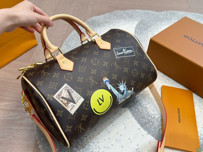 Split leather bag ,3A ,size 30x19cm ,no box,  B68-44