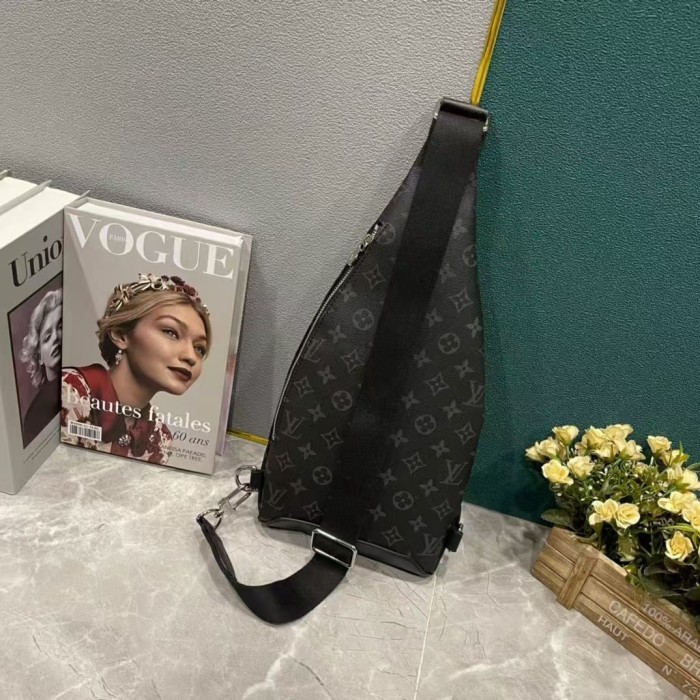 Leather bag ,5A ,size 20x42x6cm,no box,  B88-6
