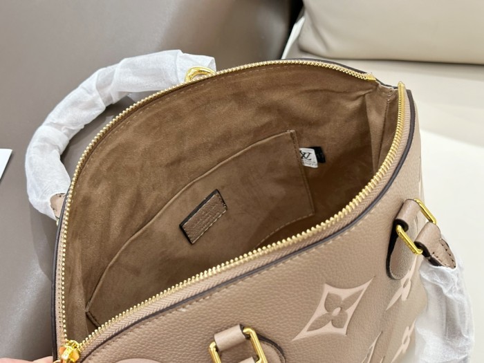 Split leather bag a set,3A ,no box,  B75-34