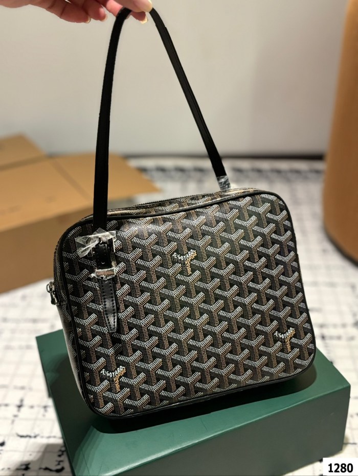 Split leather bag ,3A ,size 24x20cm,no box,  B75-45-56