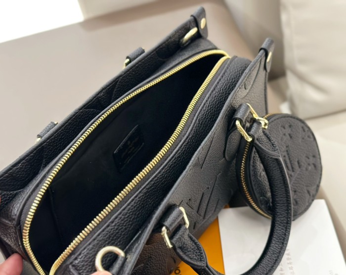 Split leather bag a set,3A ,no box,  B75-33