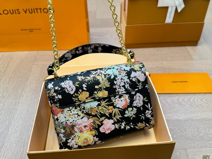 Split leather bag ,3A ,size 23x16cm,no box,  B75-63-69