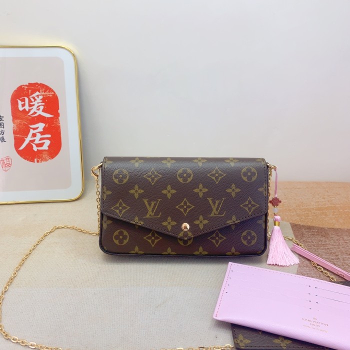 Split leather bag a set,3A ,size: 44x29x17cm /21x13cm/20X11cm,no box,  B75-102