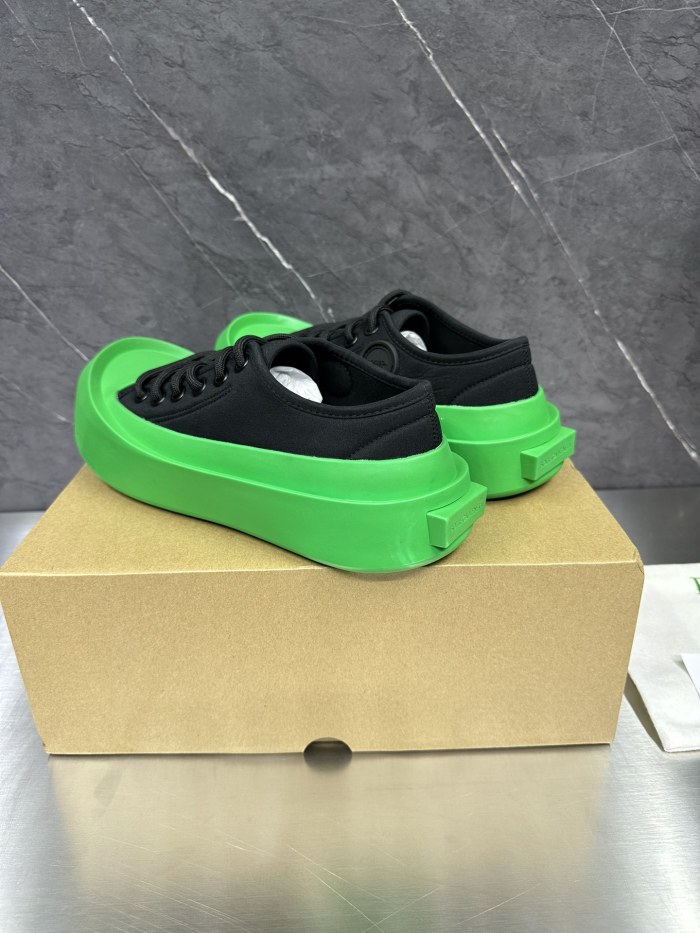 High quality women's men flat shoes,size 34-45, SS110-24
