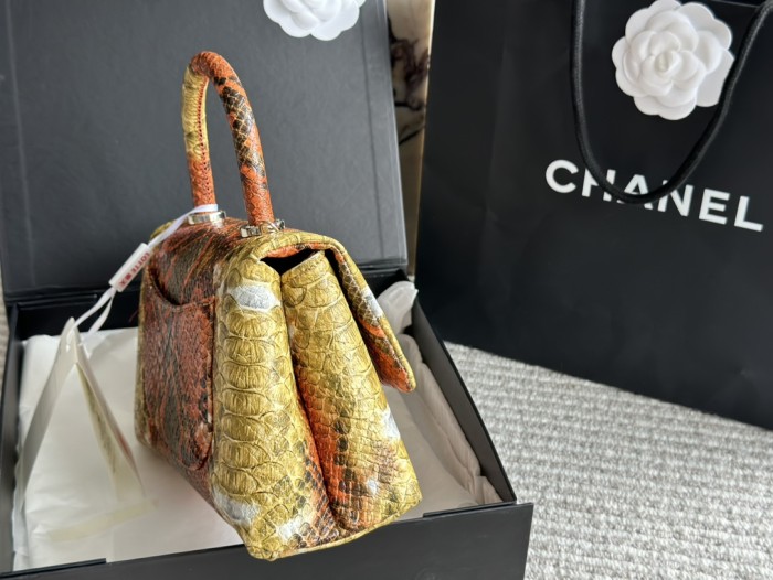 Leather bag ,4A ,size 22x13cm,no box,  B88-47-50