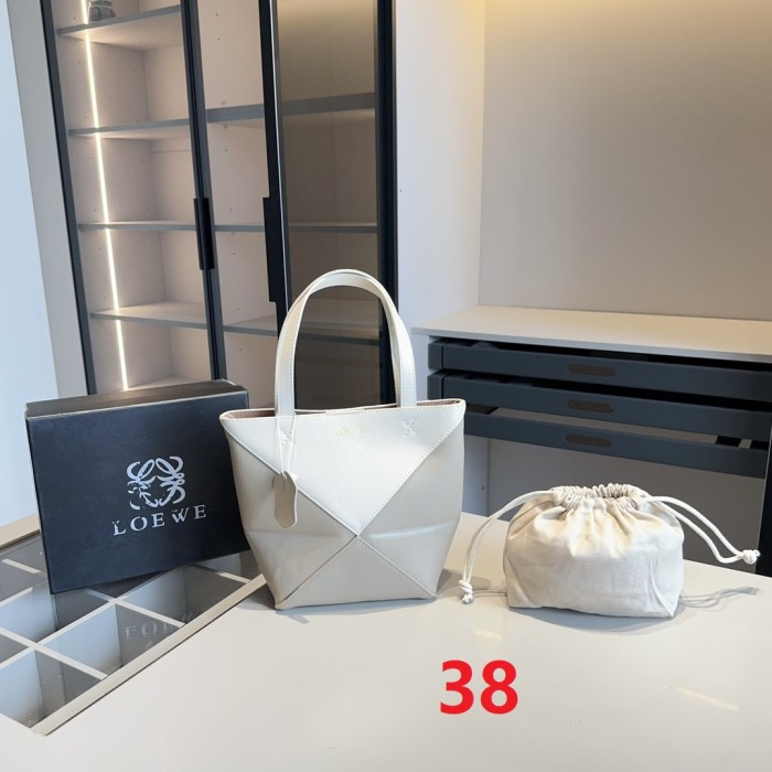 Leather bag ,4A ,size 17x20x10cm,no box,  B88-36-39