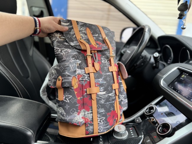 Split leather bag ,4A ,size 41x48x13cm,no box, B88-70