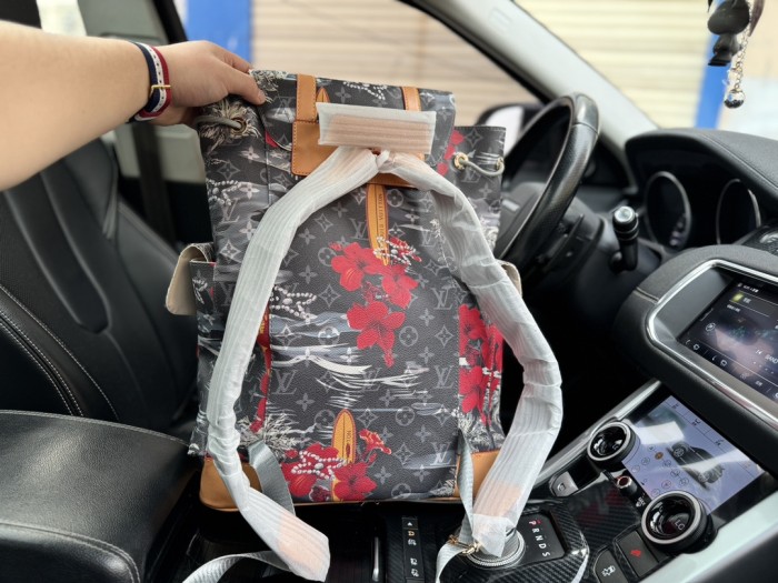 Split leather bag ,4A ,size 41x48x13cm,no box,  B88-70