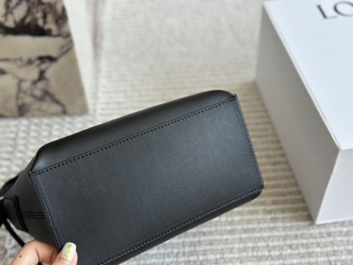 Leather bag ,4A ,size 21x17cm,no box,  B88-92-96
