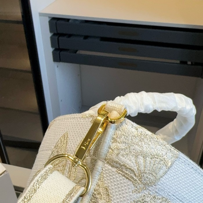 Canvas bag bag ,4A ,size 26x25x11cm,no box,  B88-102