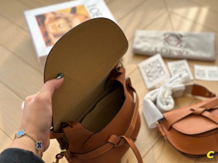 Leather bag ,4A ,size 21x18cm/24x21cm,no box,  B88-103-108