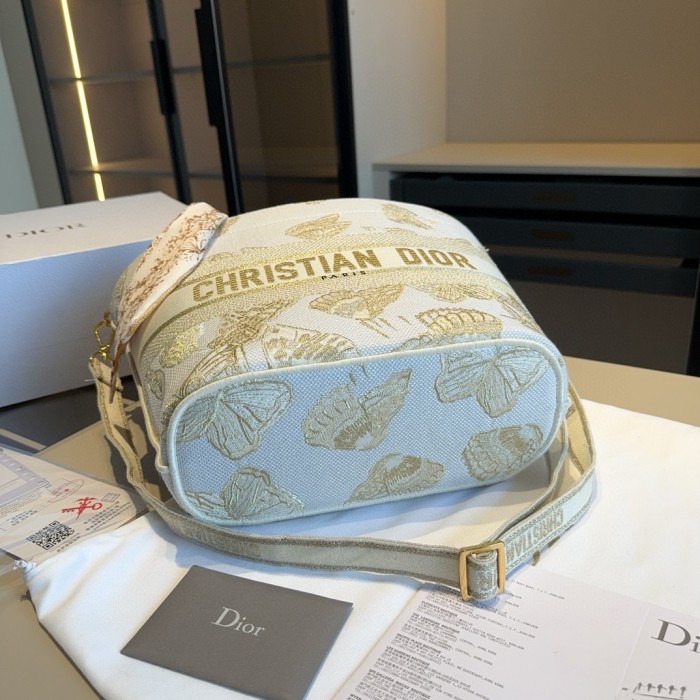 Canvas bag bag ,4A ,size 26x25x11cm,no box,  B88-102
