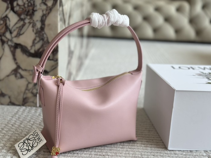 Leather bag ,4A ,size 21x17cm,no box,  B88-92-96