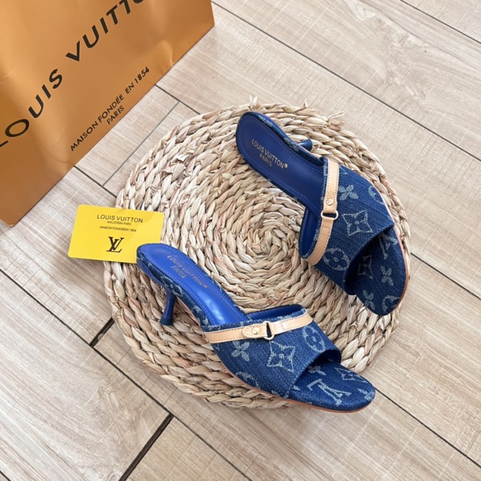 Women heel shoes,heel 7cm,  size 35-40, SS60-283