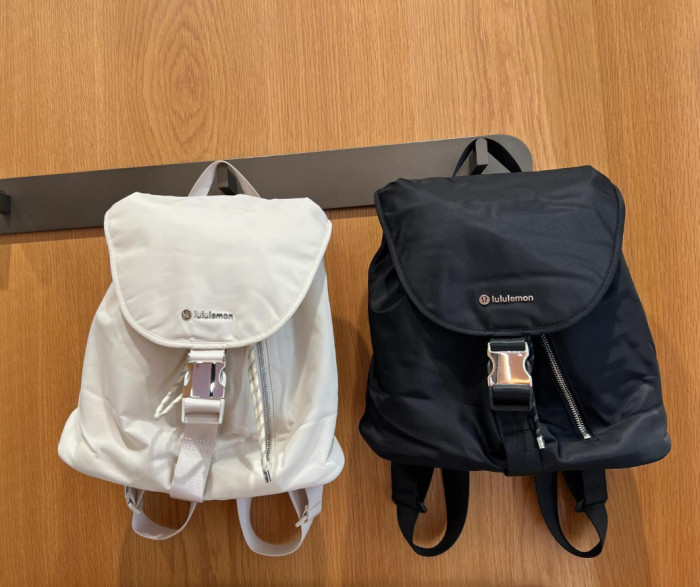 Drawstring backpack bag  ,size 30x12x30cm,no box,  B50-7